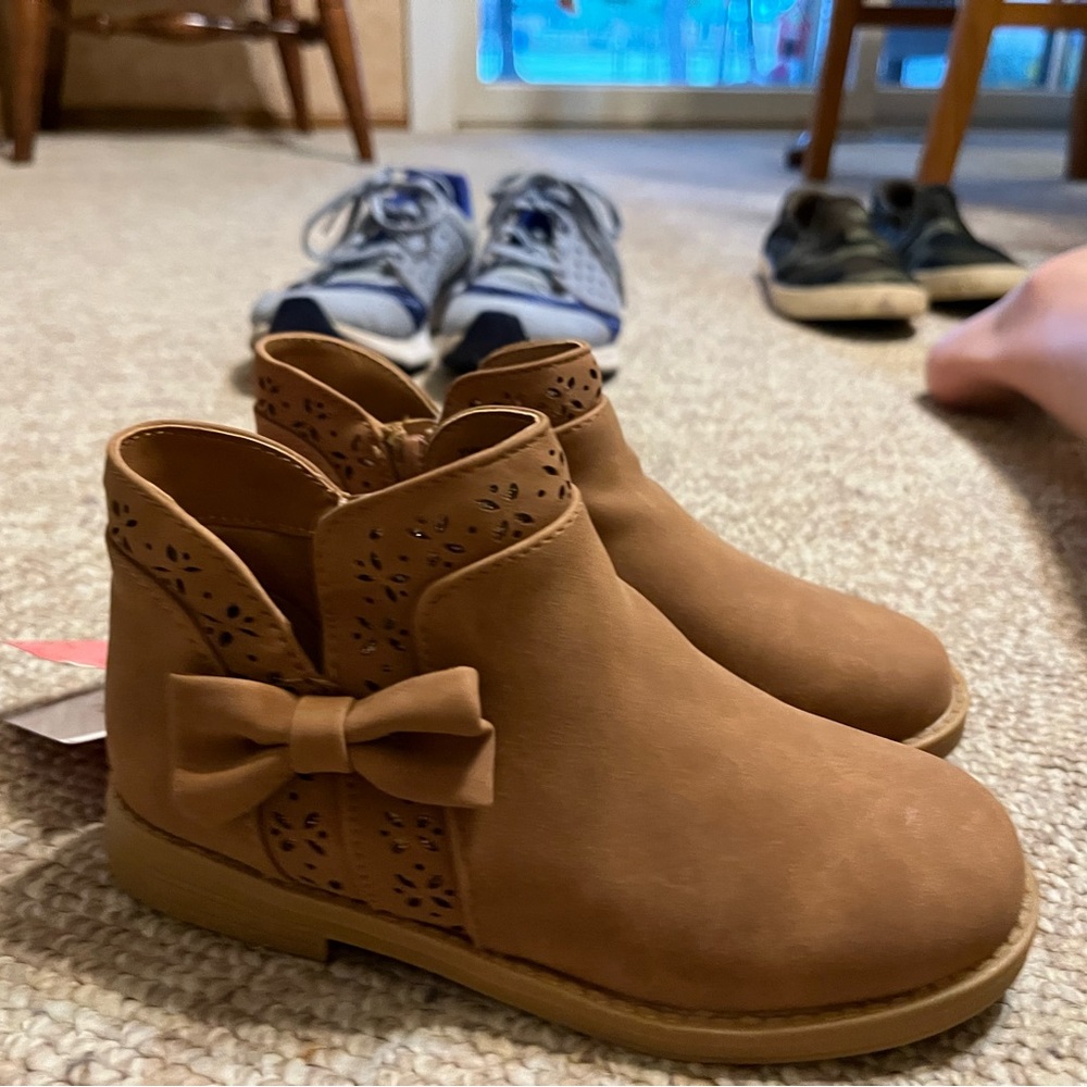 Cupcake brand suede booties